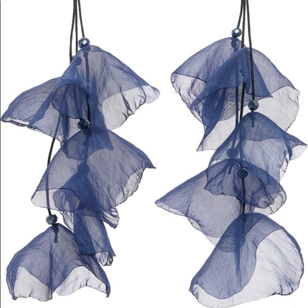 - - - Stella & Ruby lily drop chiffon earrings